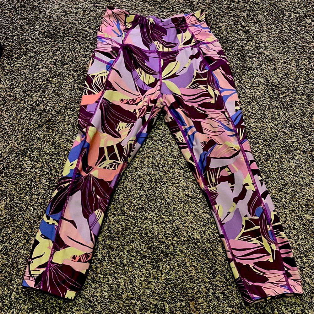 -Athletic wear -Legging -XS(0-2) -Brand: Avia